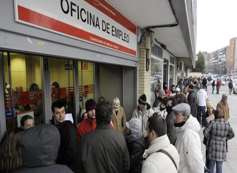 Volvió a aumentar el desempleo en España: en agosto 38.179 personas perdieron el trabajo