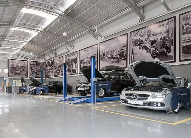 Mercedes-Benz inauguró un nuevo Centro de Servicios en Pilar