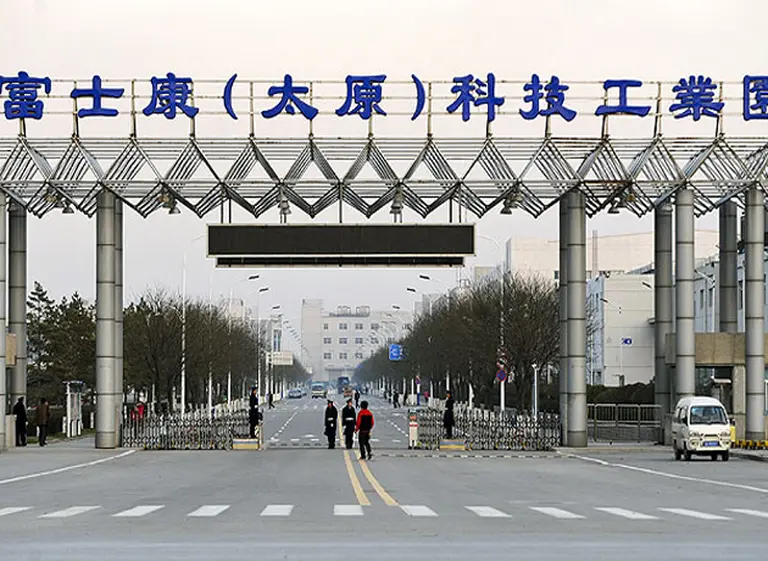 La fábrica del horror donde se arman los iPhone en China