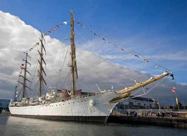 Fragata Libertad: comenzaron las tratativas para lograr la liberación del buque escuela