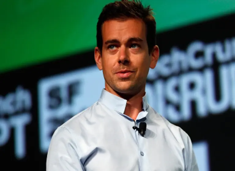 El fundador de Twitter, obligado a aclarar su rol en la compañí­a tras la polémica