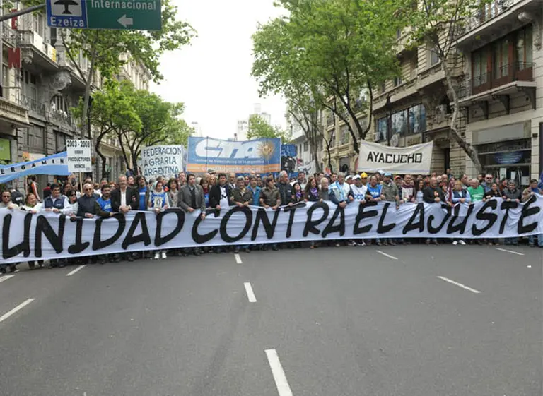 La CTA y la CGT opositora prometieron un paro nacional para antes de fin de año