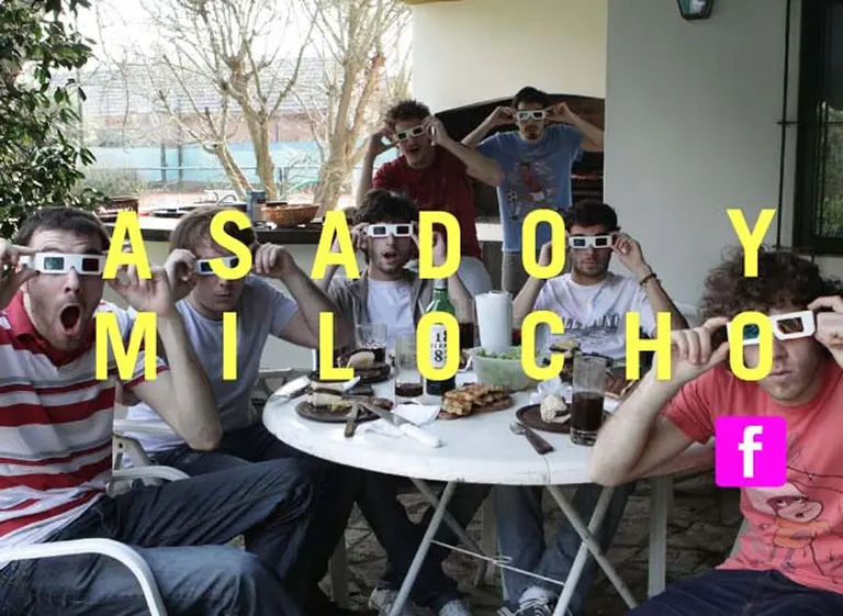 Fernet 1882 hace un asado bajo el agua y reúne amigos en Facebook