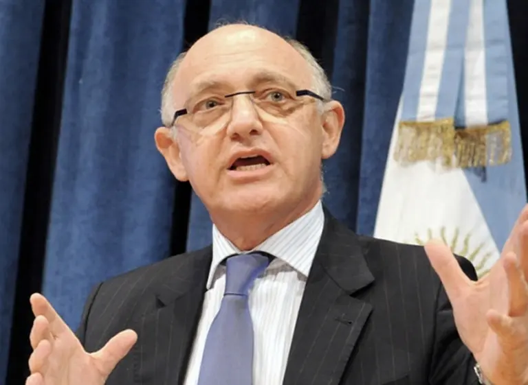Timerman: "El Tribunal del Mar no solicitó la tasación de la Fragata Libertad"