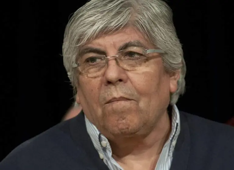 Moyano advirtió que el paro de mañana "va a ser fuerte"