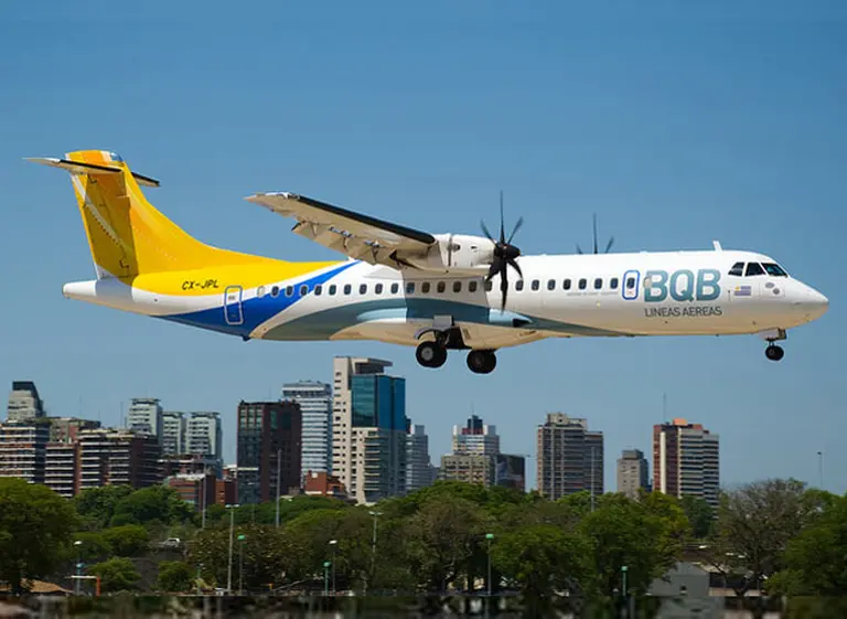 Más uruguayos vienen a Argentina para ir de shopping y sacarle jugo a la brecha entre el oficial y el blue