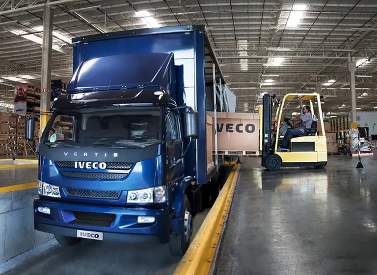 Iveco presentó el Vertis, un camión mediano desarrollado en el Mercosur