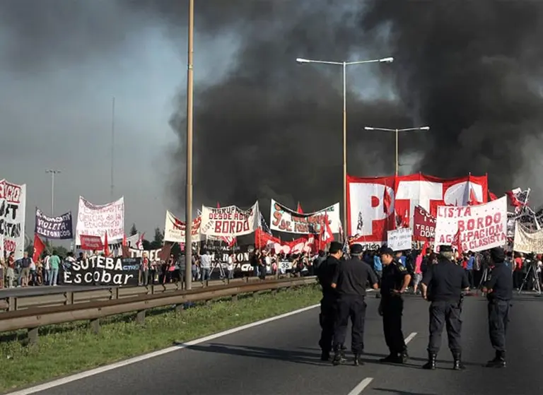 La Justicia citó a declarar a un diputado del Frente de Izquierda por participar de un paro