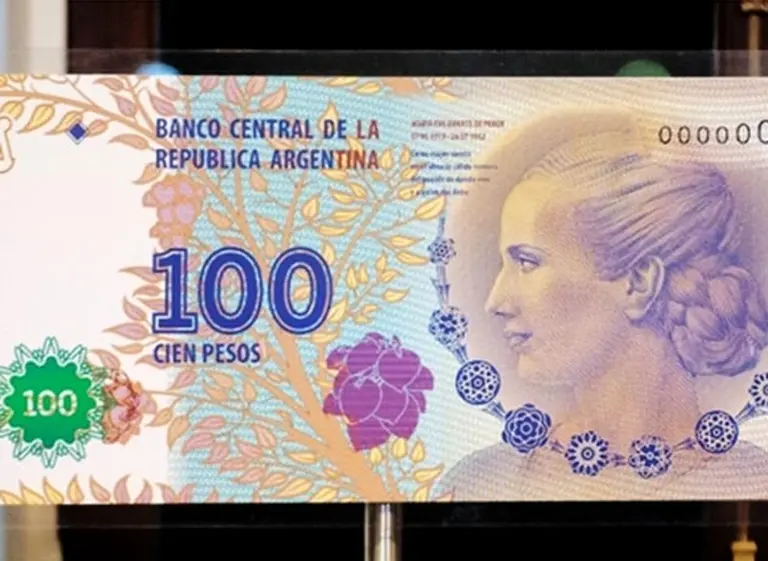 Por fáciles de falsificar, frenan la circulación de los billetes de $100 de Evita