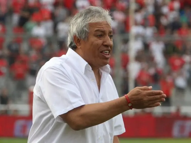 Tras la floja campaña del equipo, echaron al "Tolo" Gallego de Newell's