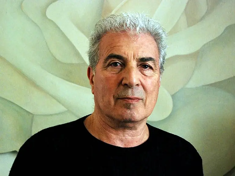 Barone no consigue trabajo y demanda al Estado