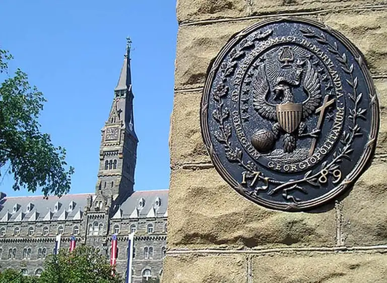 Georgetown cada vez más cerca: comenzará a ofrecer cursos "online" gratuitos