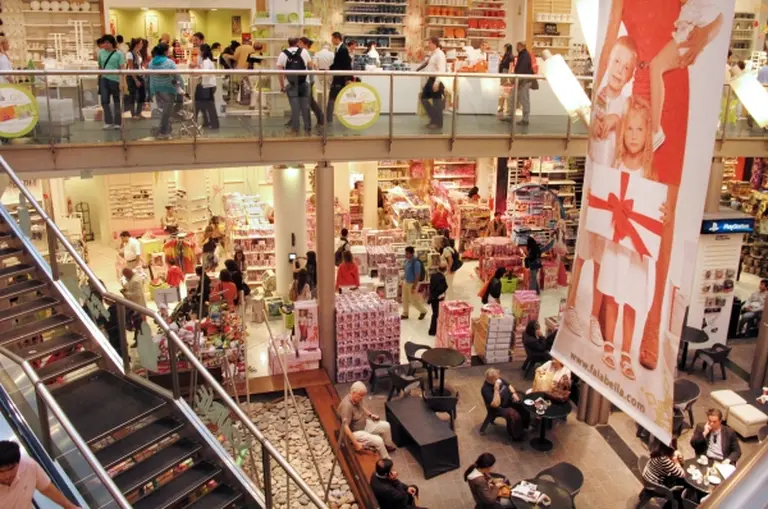 El 60% de los comercios porteños vendió menos en diciembre