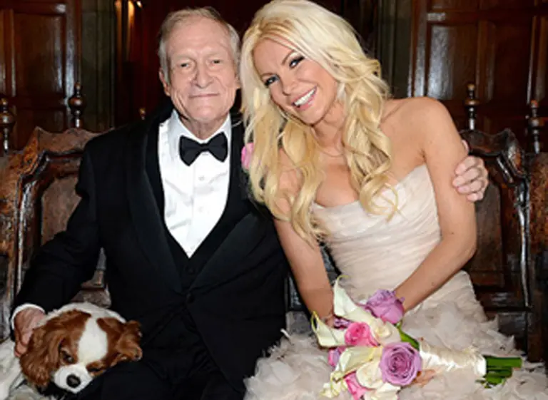 Finalmente, Hugh Hefner se casó con su "novia fugitiva"