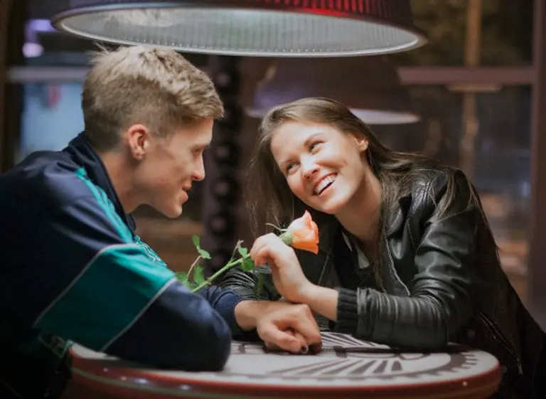 ¿Cómo seducir sin quedar expuesto?: los tips para demostrar interés sin exagerar