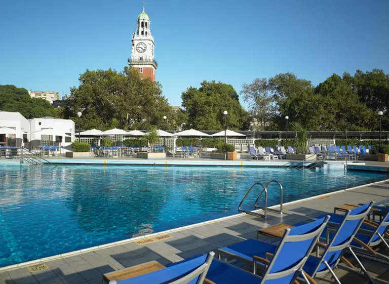 Grupos inversores quieren comprar el Sheraton para construir oficinas