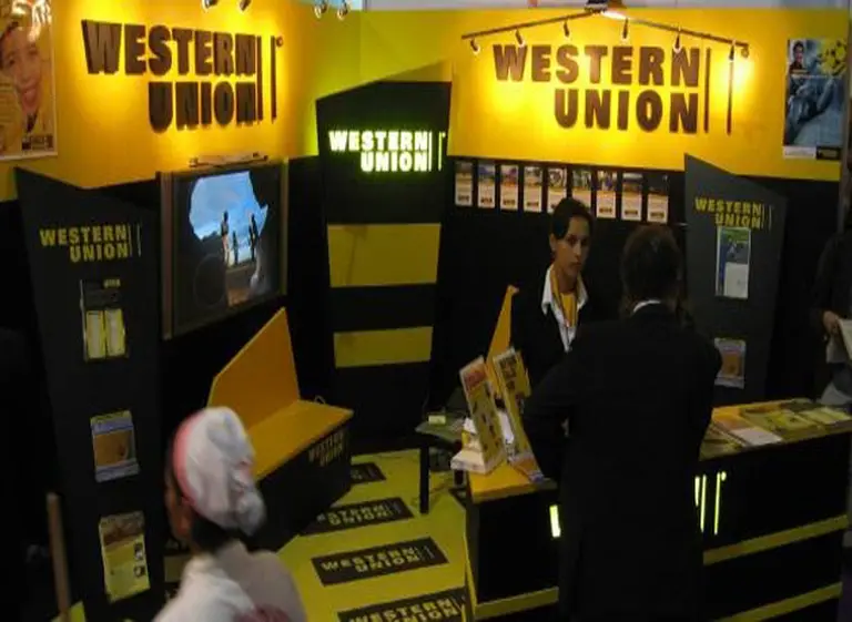 Western Union vuelve a comisiones restrictivas para enviar dinero