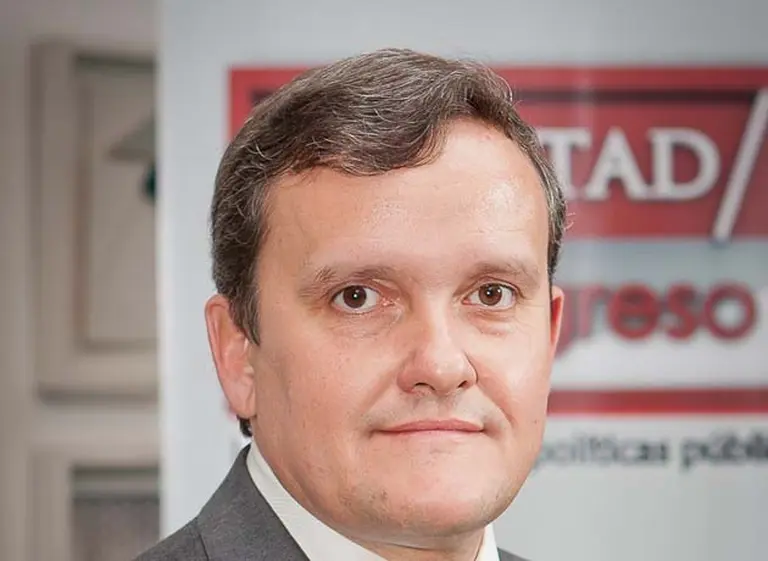 Aldo Abram: "El dólar está barato porque estamos inundados de divisas de deuda"