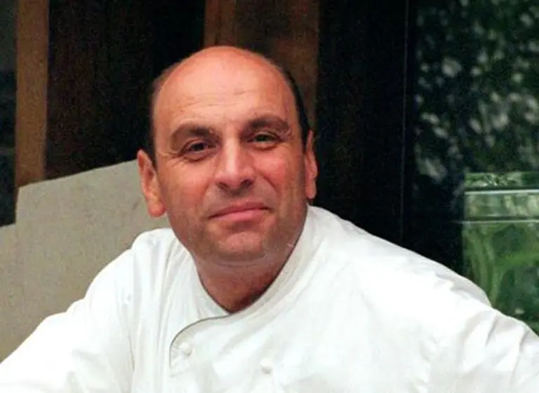 Aseguran que un mediático chef francés se suicidó por la presión de la Guí­a Michelin