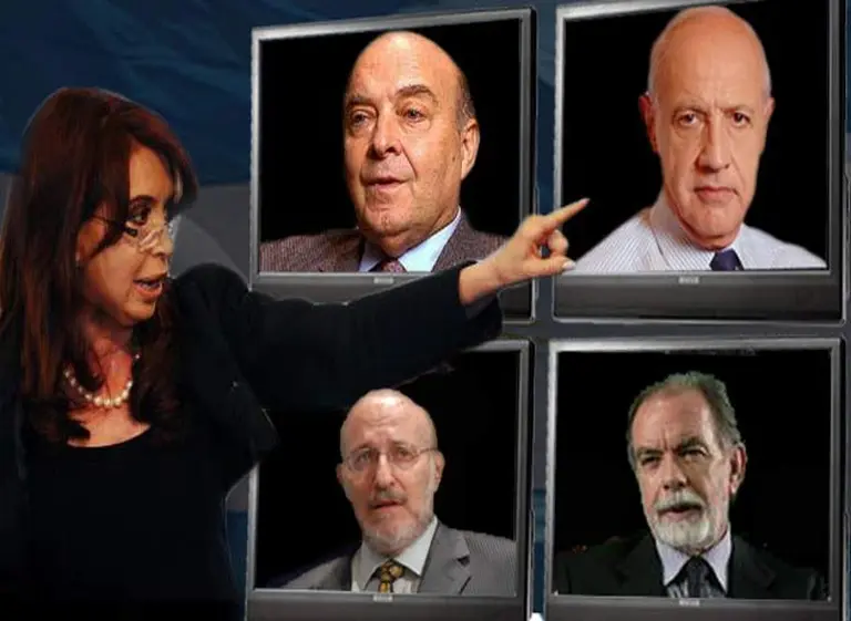 En una carta a Cristina, Cavallo armó "dream team" de nuevos funcionarios: "Si sigue el actual Gabinete, termina mal"