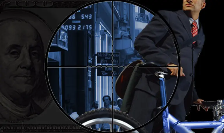 La "bicicleta del blue", deporte cada vez más practicado por particulares y empresas