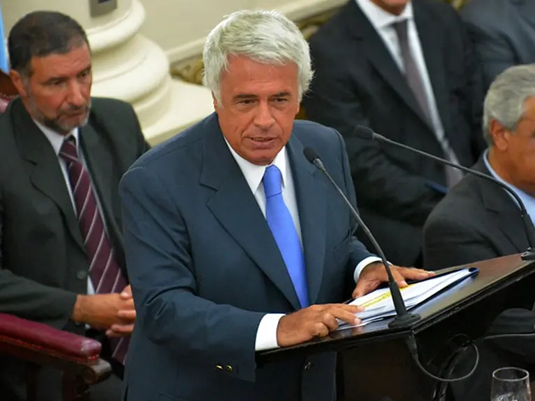 De la Sota arremetió contra Cristina Kirchner: "Conmigo de prepo no, de patoteros no"