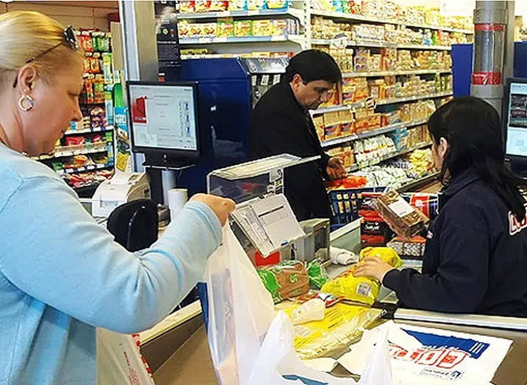 Los precios de los alimentos siguen subiendo a pesar del congelamiento