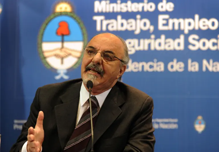 Fijarán dos tarifas de pago único para las microempresas que blanqueen a su personal