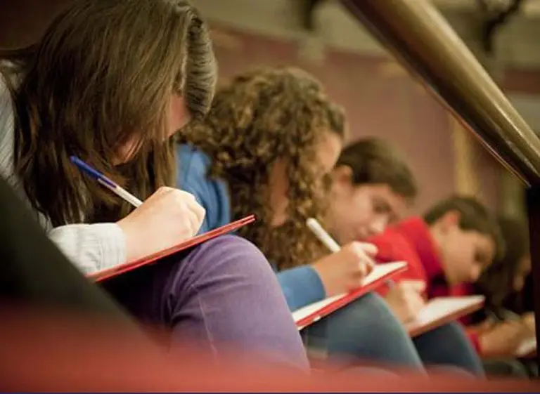 La mayorí­a de los jóvenes eligen su profesión únicamente por vocación