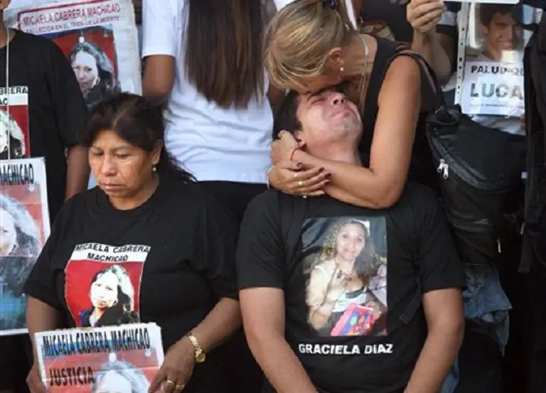 Fuertes crí­ticas a Cristina en el homenaje a las ví­ctimas de la tragedia de Once
