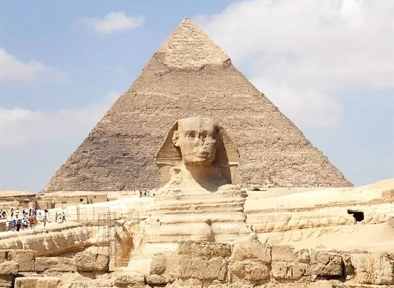 Egipto podrí­a alquilar sus pirámides para hacer frente a la crisis económica