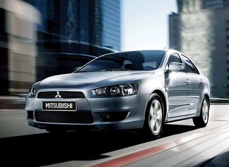 Mitsubishi suma nuevo equipamiento al Lancer 2.0 GLS 2013