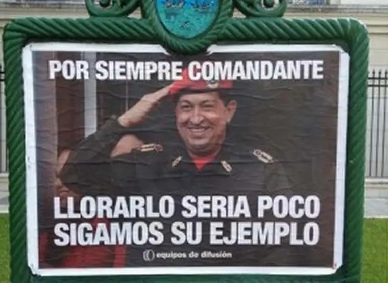 De la mano de Claro, Juana Molina se convierte nuevamente en una de sus más famosas "hermanas"