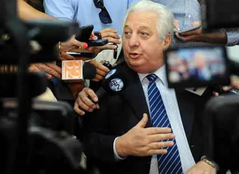 La Provincia defiende la oferta salarial a los docentes: "Es una tragedia que no haya clases"