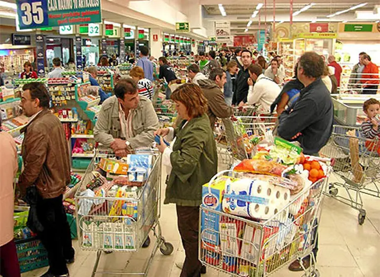 El INDEC insiste en que se puede comer con $6 por dí­a