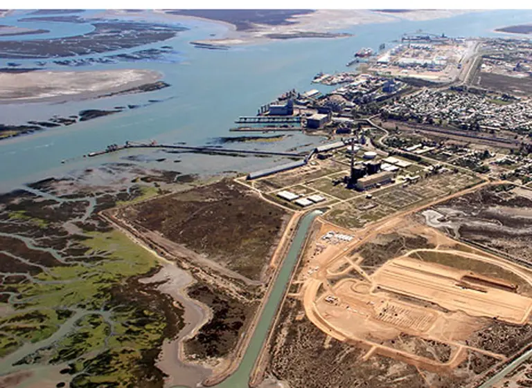 El intendente de Bahí­a Blanca amenaza a Vale con quitarle una concesión