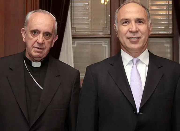 El Papa le envió una carta a Lorenzetti: "Aunque administrar justicia no es fácil, no se puede perder el ánimo"
