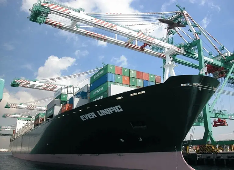 El Puerto de Buenos Aires mueve menos carga y cae dos puestos en el ranking regional