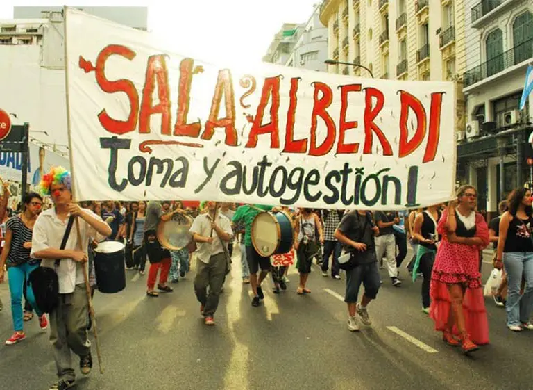 La Justicia porteña ordenó desalojar la "Sala Alberdi" del Centro Cultural San Martí­n