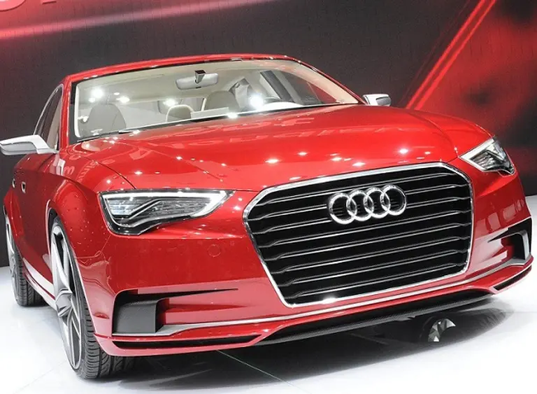 Antes del desembarco, Audi promociona el nuevo A3 entre sus clientes