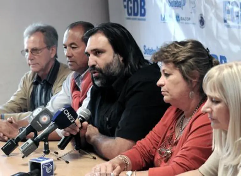 Docentes: Cristina Kirchner ordenó retrasar la discusión por el acto previsto para el sábado