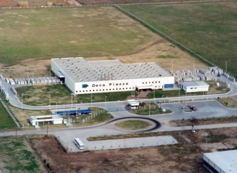 Tras 125 años de presencia, la brasileña Deca Piazza dejará de fabricar en la Argentina