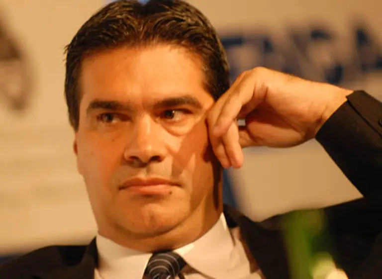 El gobernador de Chaco propuso una ley de "control popular" a la prensa