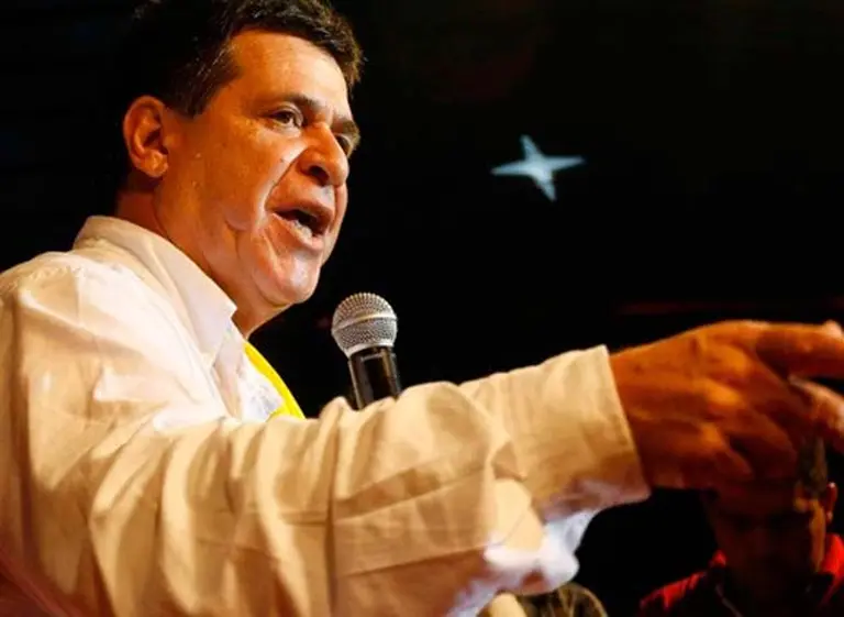 Cristina Kirchner felicitó a Cartes y el Mercosur volvió a abrirle la puerta a Paraguay