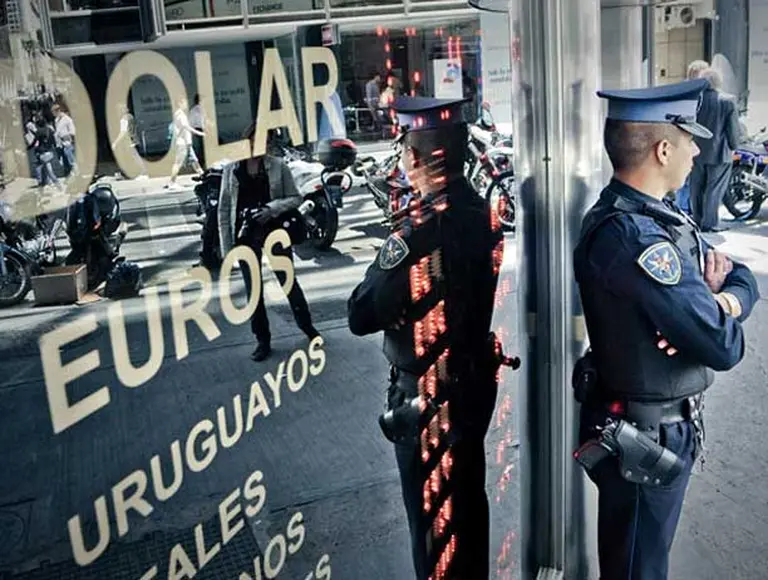 Tras la explosión del martes, el dólar paralelo registró un nuevo récord y cotizó a $8,94