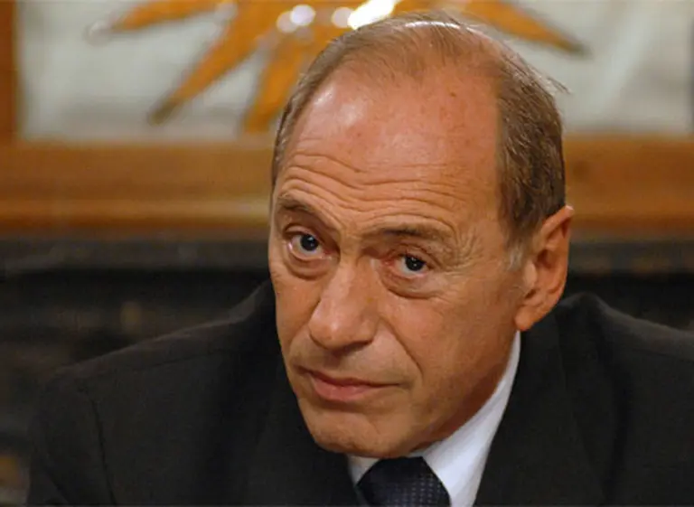 Eugenio Zaffaroni propone policí­as municipales y apoya un proyecto de Sergio Massa