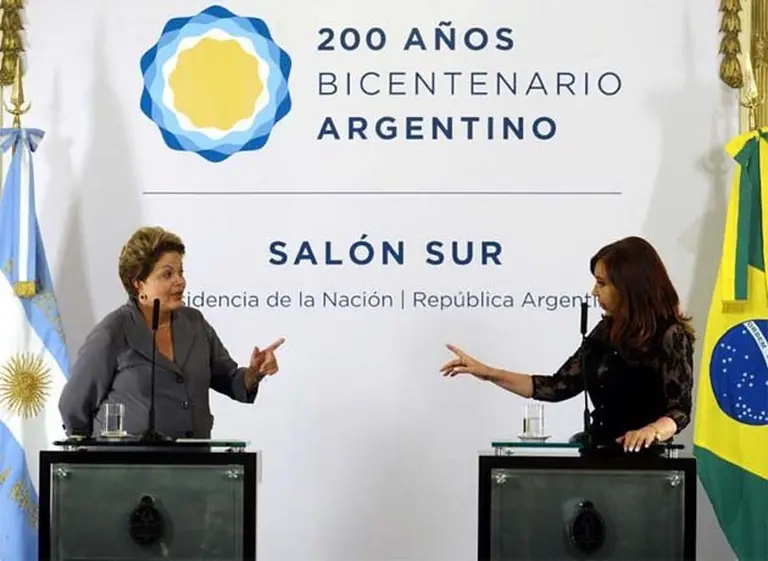 Vuelve a tensarse discusión con Brasil, ahora por la falta de dólares