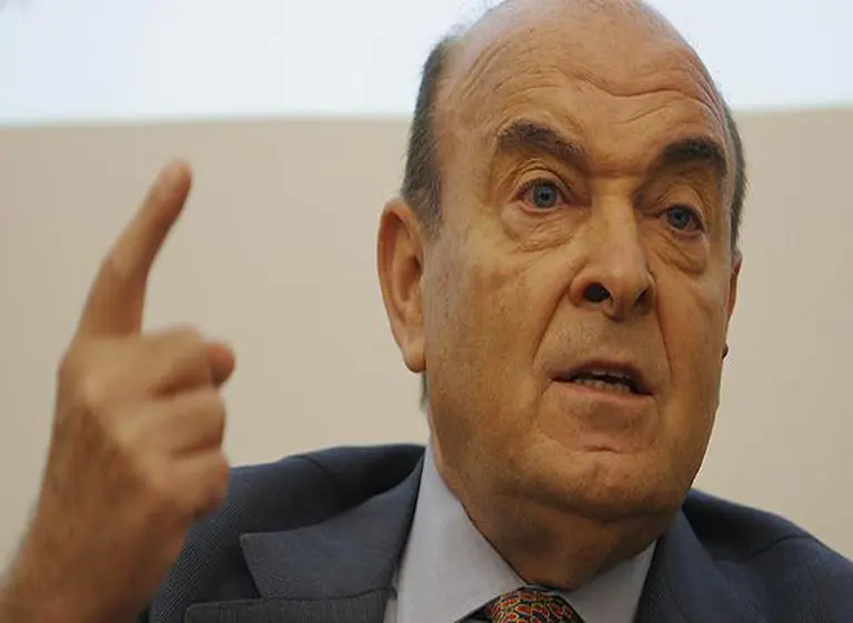 Cavallo dice que Cristina no devalúa por temor a un Rodrigazo e insinúa un posible autogolpe