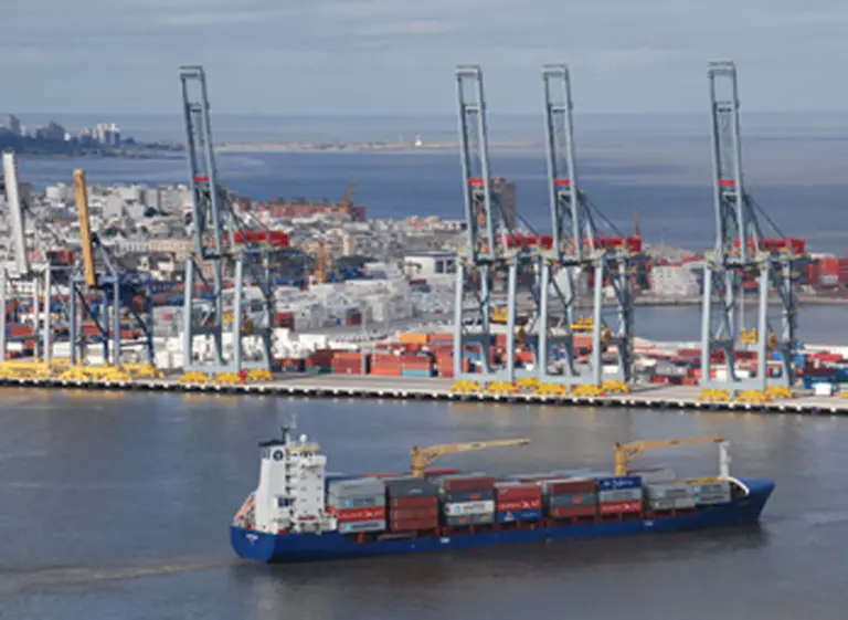 Conflicto en puerta: pesqueros de las islas Malvinas operan en puertos de Uruguay