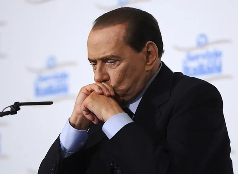 Condenan a Berlusconi a siete años de prisión por sus fiestas "bunga-bunga"